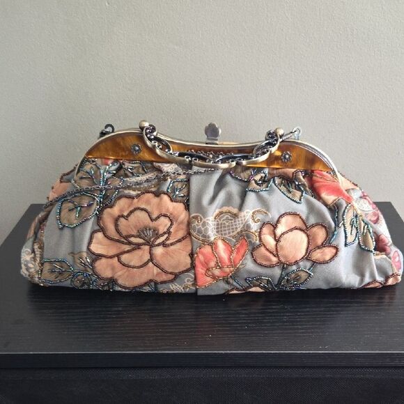 Floral Embroidered Clutch Bag - Gray and Brown - Picture 3 of 11
